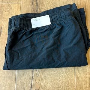 Men’s American eagle trekker shorts black XL